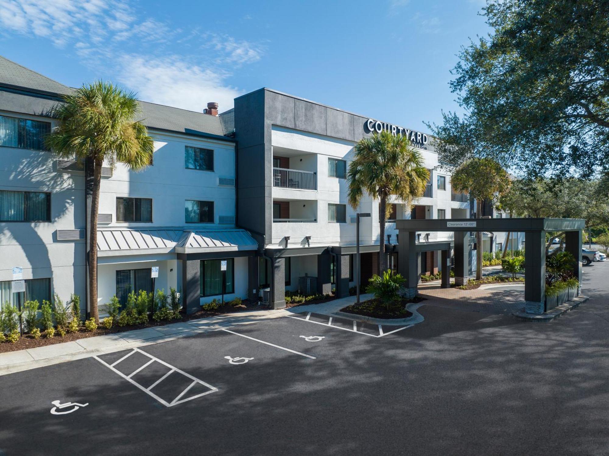 Courtyard Tampa North / I-75 Fletcher Εξωτερικό φωτογραφία
